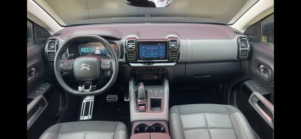 1.6 Plug-in Hybrid 225 Business Plus | Apple Carplay / Android Auto | Cruise Control | Adaptieve Lane Assist | Climate Control | Parkeersensoren Voor en Achter | Navigatie | Keyless Entry | 