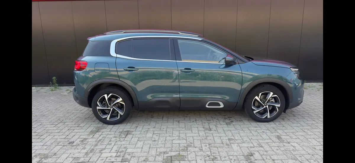 1.6 Plug-in Hybrid 225 Business Plus | Apple Carplay / Android Auto | Cruise Control | Adaptieve Lane Assist | Climate Control | Parkeersensoren Voor en Achter | Navigatie | Keyless Entry | 