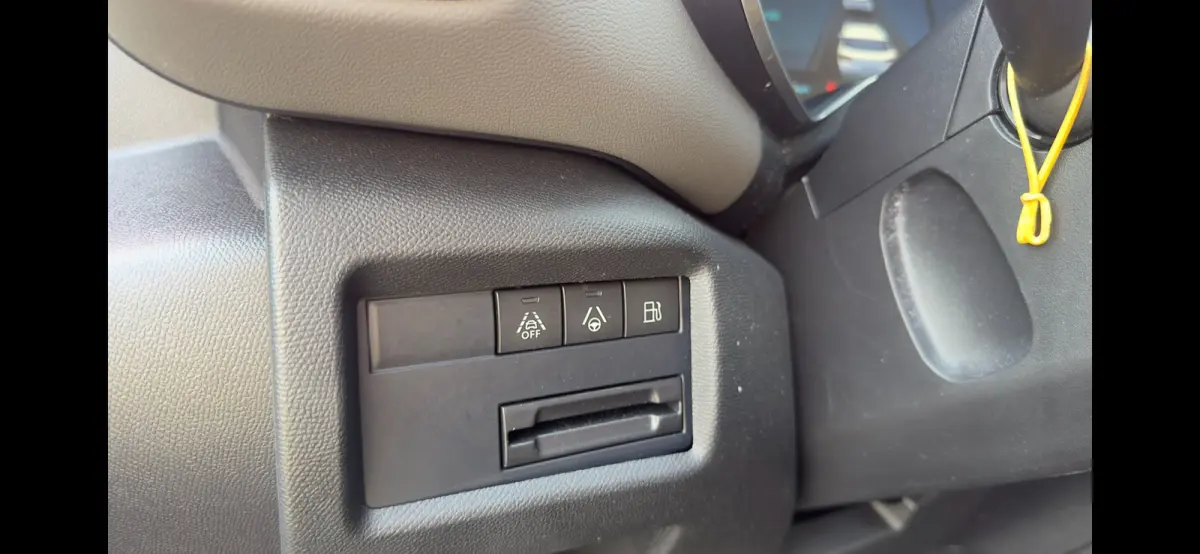 1.6 Plug-in Hybrid 225 Business Plus | Apple Carplay / Android Auto | Cruise Control | Adaptieve Lane Assist | Climate Control | Parkeersensoren Voor en Achter | Navigatie | Keyless Entry | 