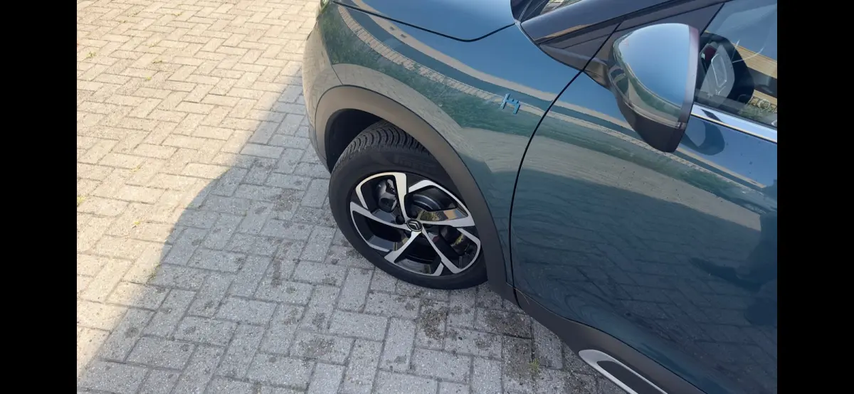 1.6 Plug-in Hybrid 225 Business Plus | Apple Carplay / Android Auto | Cruise Control | Adaptieve Lane Assist | Climate Control | Parkeersensoren Voor en Achter | Navigatie | Keyless Entry | 