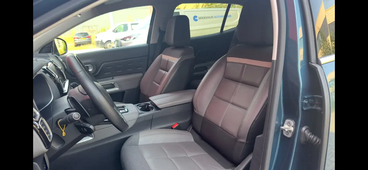 1.6 Plug-in Hybrid 225 Business Plus | Apple Carplay / Android Auto | Cruise Control | Adaptieve Lane Assist | Climate Control | Parkeersensoren Voor en Achter | Navigatie | Keyless Entry | 