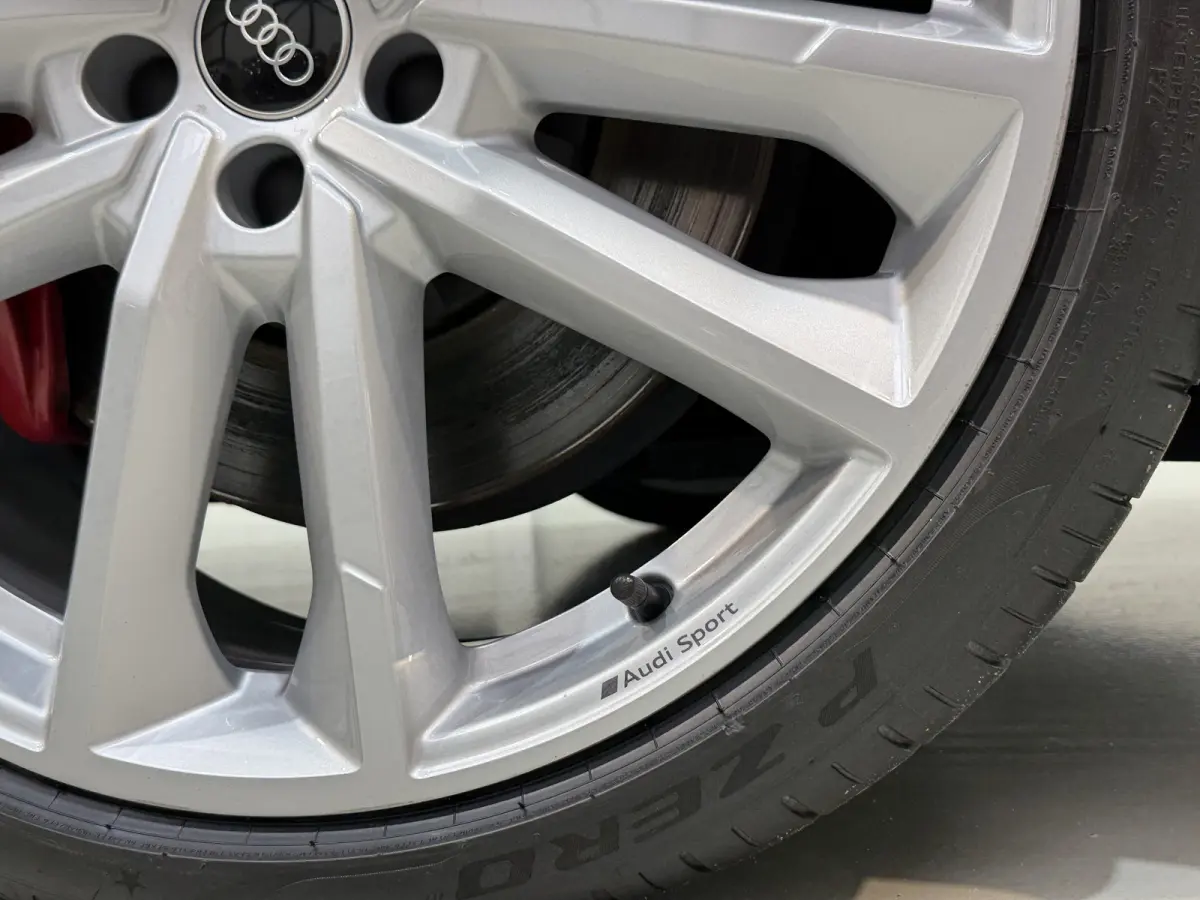 55 TFSI e 367pk quattro Pro Line S Competition | Audi Exclusive kleur
