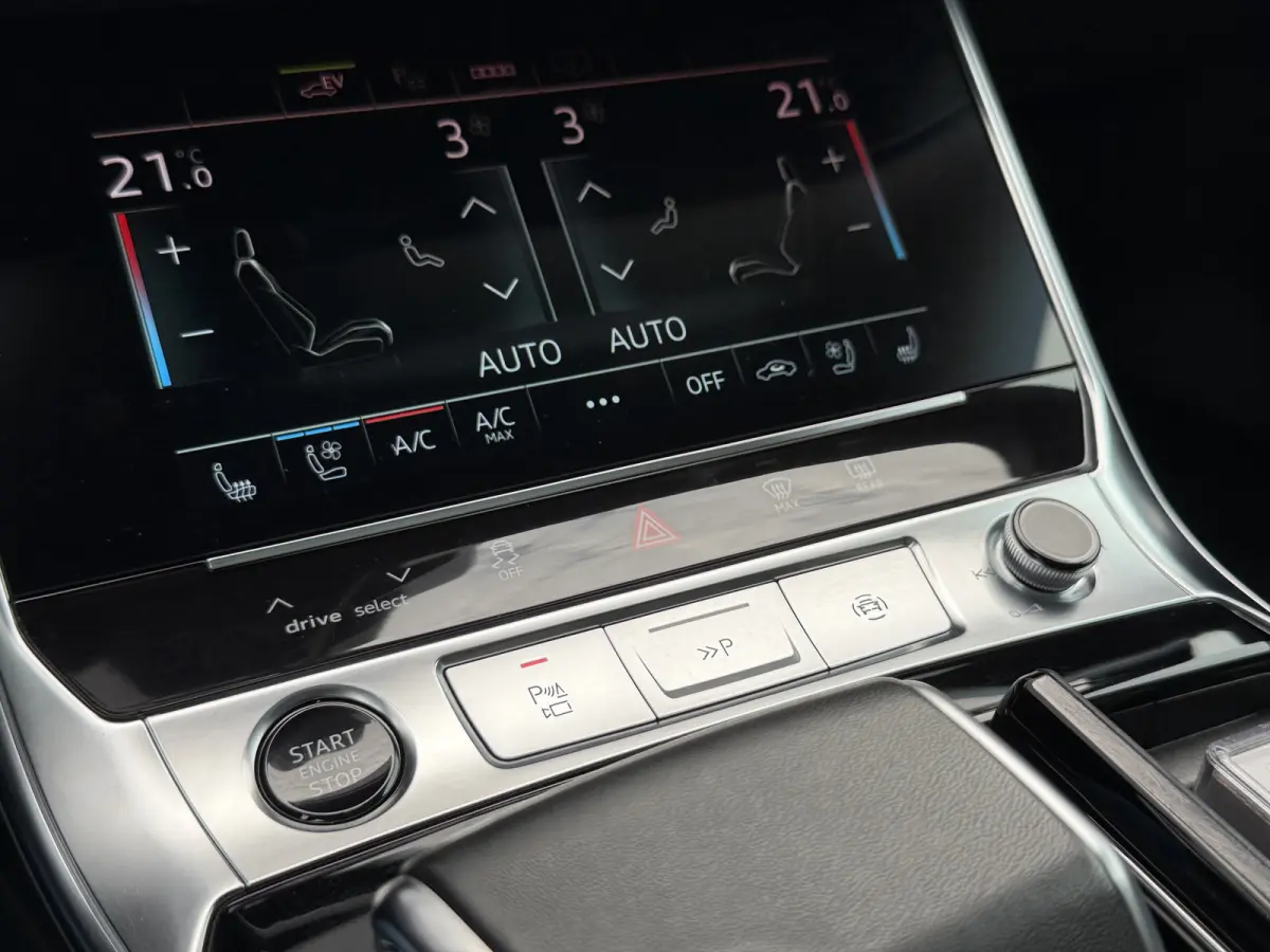 55 TFSI e 367pk quattro Pro Line S Competition | Audi Exclusive kleur