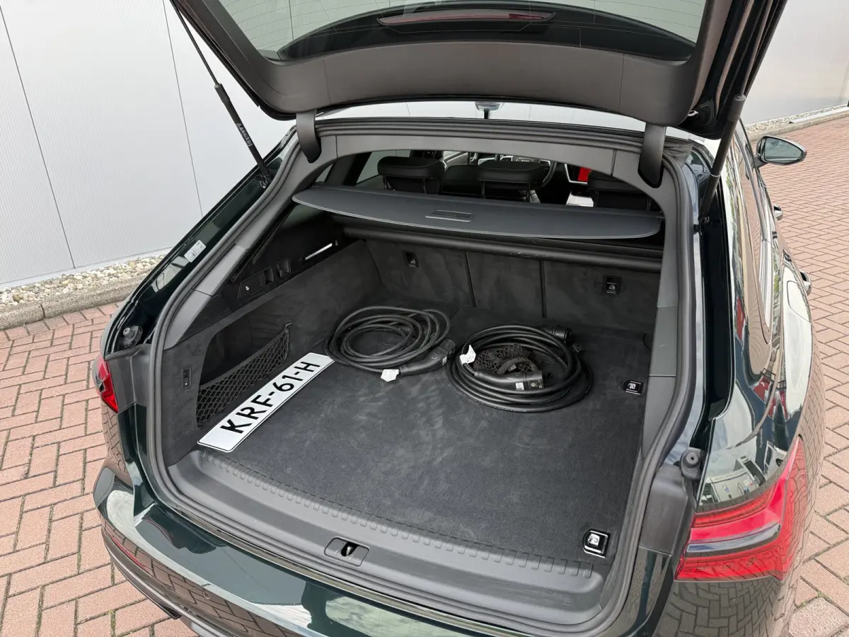 55 TFSI e 367pk quattro Pro Line S Competition | Audi Exclusive kleur