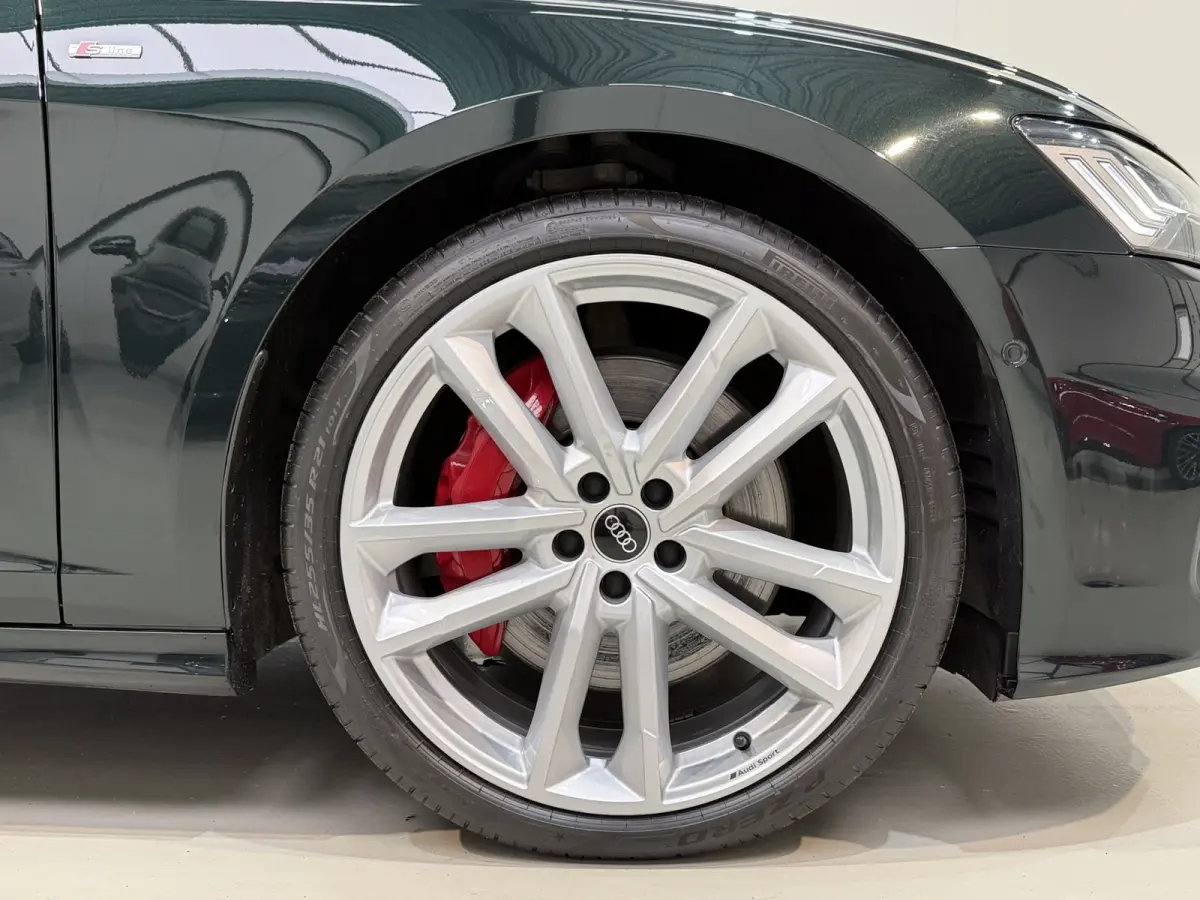 55 TFSI e 367pk quattro Pro Line S Competition | Audi Exclusive kleur