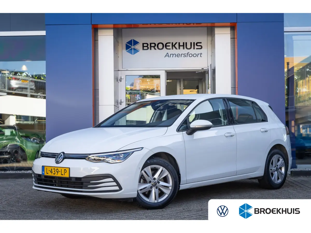 1.0 eTSI Life Business | Massage | Memory | Stoel+stuur verwarming | Cruise adaptief | Dodehoek detectie | Camera | Apple Carplay/Android Auto | Achteruitrijcamera | Apple Carplay/Android Au