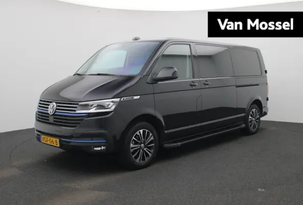 2.0 TDI L2H1 Bulli 150PK | Automaat | Dubbele Cabine | Trekhaak | Parkeersensoren Voor + Achter | Achteruitrijcamera | Adaptive Cruise Control | Multifunctioneel Stuurwiel | Voorruit Verwarm