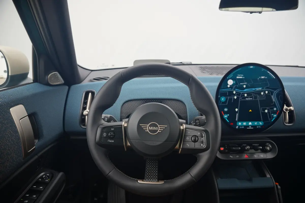 SE ALL4 | Favoured Uitvoering | Pakket XL | Harman Kardon | Memorystoelen | Panoramadak | Trekhaak | Driving Assistant Professional |