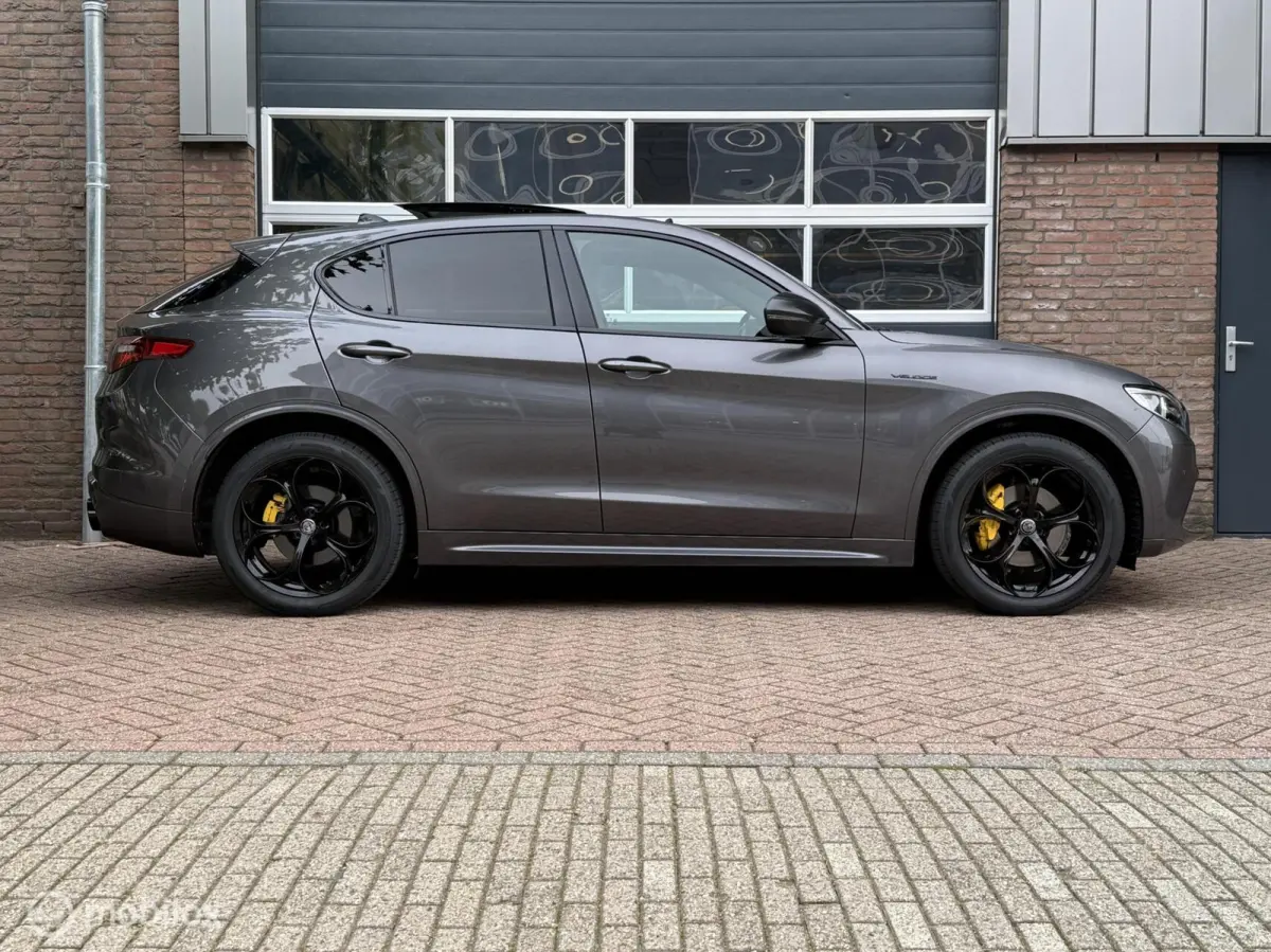 2.0 T AWD Veloce Panodak Leer Navi Carplay Camera Harman Kardon Trekhaak