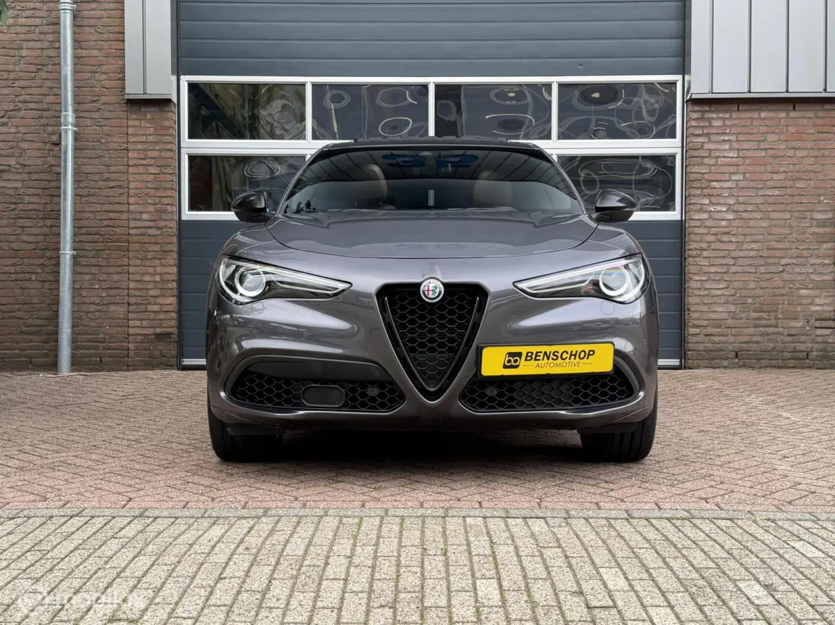 2.0 T AWD Veloce Panodak Leer Navi Carplay Camera Harman Kardon Trekhaak