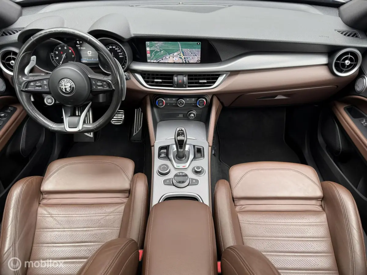 2.0 T AWD Veloce Panodak Leer Navi Carplay Camera Harman Kardon Trekhaak