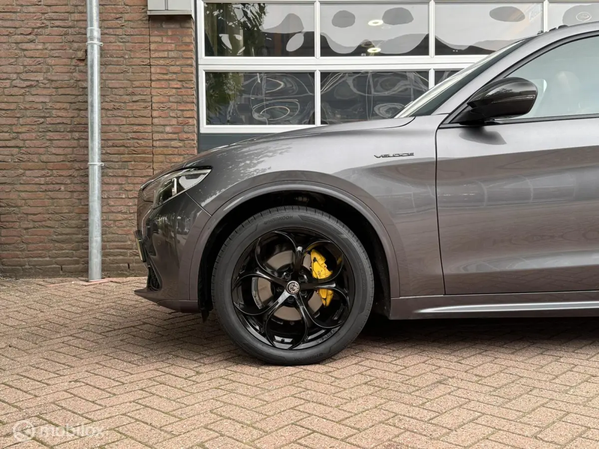 2.0 T AWD Veloce Panodak Leer Navi Carplay Camera Harman Kardon Trekhaak