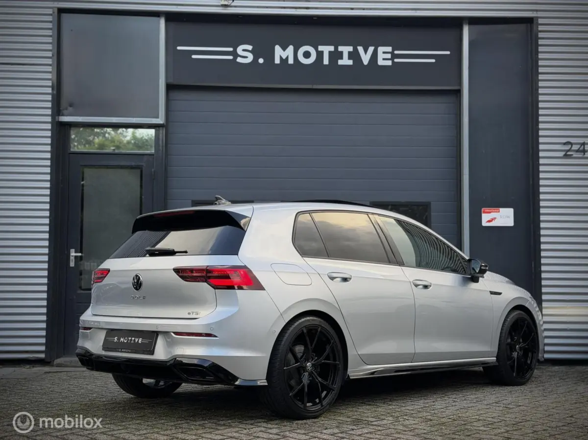 1.5 eTSI R-Line H&K, Pano, Hub, IQ, Sfeer, Camera