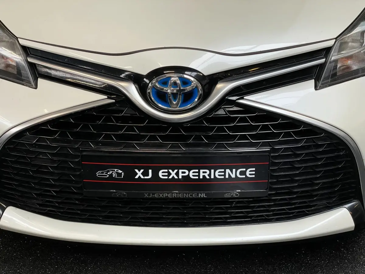 1.5 Hybrid Dynamic Bi-Tone Cruise ,Stoel verw, Navigatie & Camera