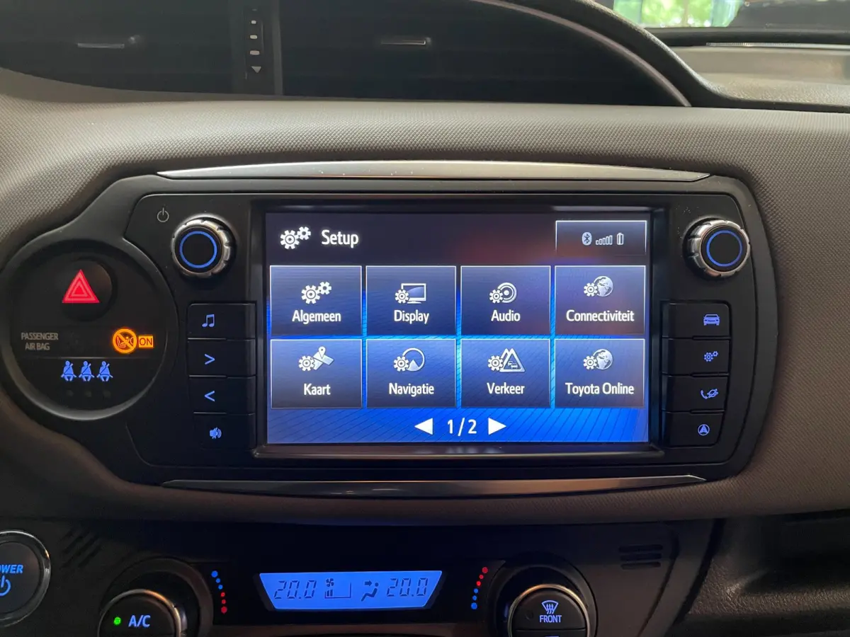 1.5 Hybrid Dynamic Bi-Tone Cruise ,Stoel verw, Navigatie & Camera