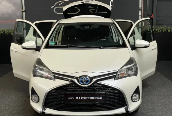 1.5 Hybrid Dynamic Bi-Tone Cruise ,Stoel verw, Navigatie & Camera