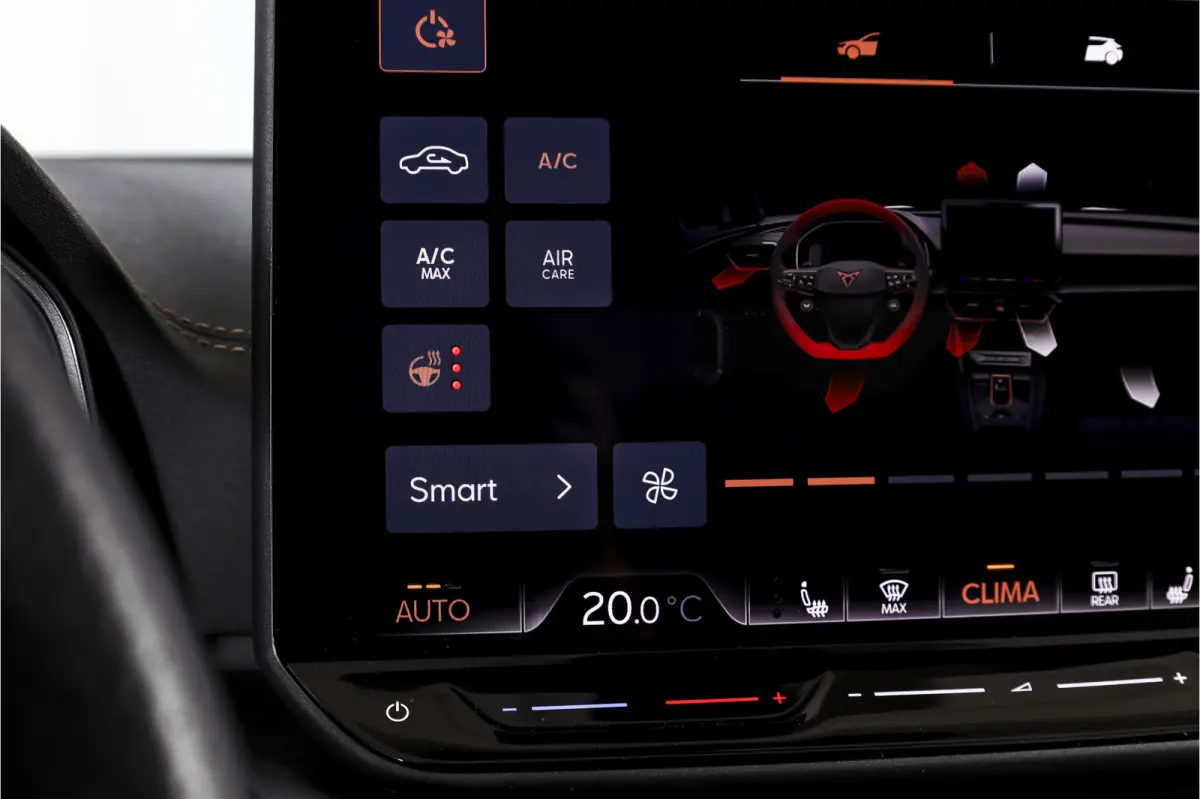 1.5 TSI e-Hybrid 272 PK VZ Extreme | Bronze Matt | S/K-Panodak | Sennheiser | Elek. stoelen | Matrix LED | Adapt. Cruise | Stoel-+stuurverw. | Camera | NAV+App. Connect | Elek. Klep | LM 19"