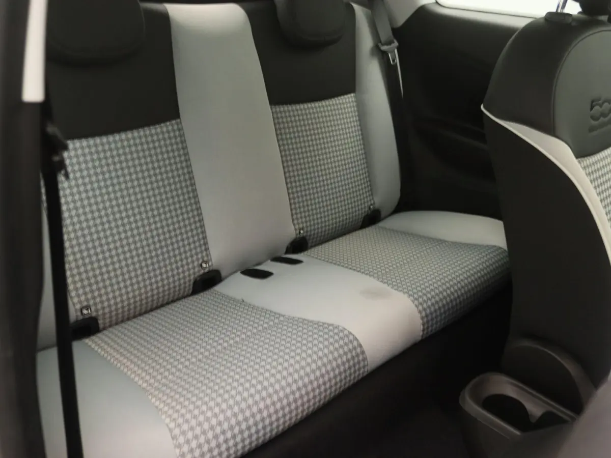 1.0 Hybrid Torino Launch Edition | Voorraadkorting | 16'' LM. Velgen | Parkeersensoren Achter | Draadloos Carplay & Android Auto |