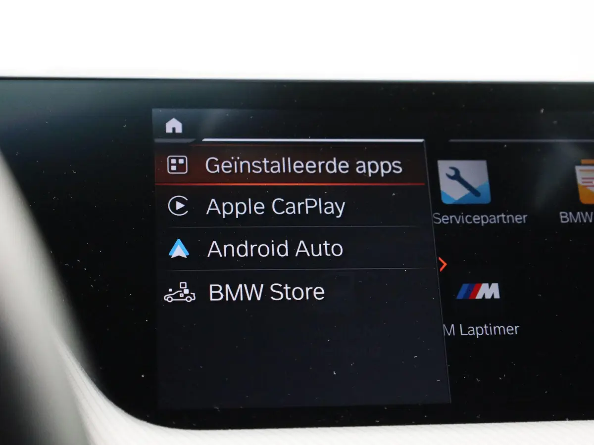 120i Business Edition | M-Sport 50 Jahre | Automaat | Apple Carplay / Android Auto | Navigatie | Stoel/Stuur verwarming | M-Aerodynamica | Half leder | Virtual cockpit | Cruise Control | Par