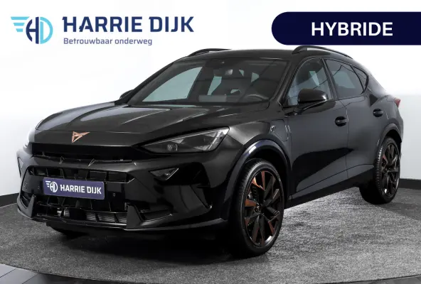 1.5 TSI e-Hybrid VZ Performance | Dig. Cockpit | Adapt. Cruise | Stoel-+Stuurverw. | PDC | Camera | NAV + App. Connect | ECC | Sennheiser | Elek. Klep | LM 19" | 5475
