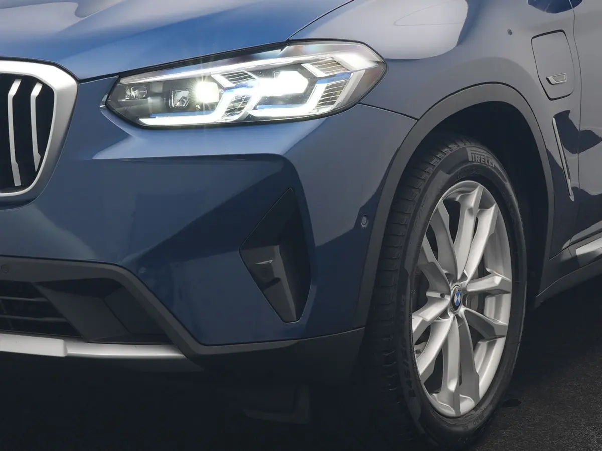 xDrive30e FACELIFT High Executive PHEV 293pk Dealer O.H | Trekhaak Af Fabriek | Panodak | Head Up | Adaptive Cruise | Camera | Laser LED | Hifi Audio | Lederen Sportstoelen Memory & Ventilat