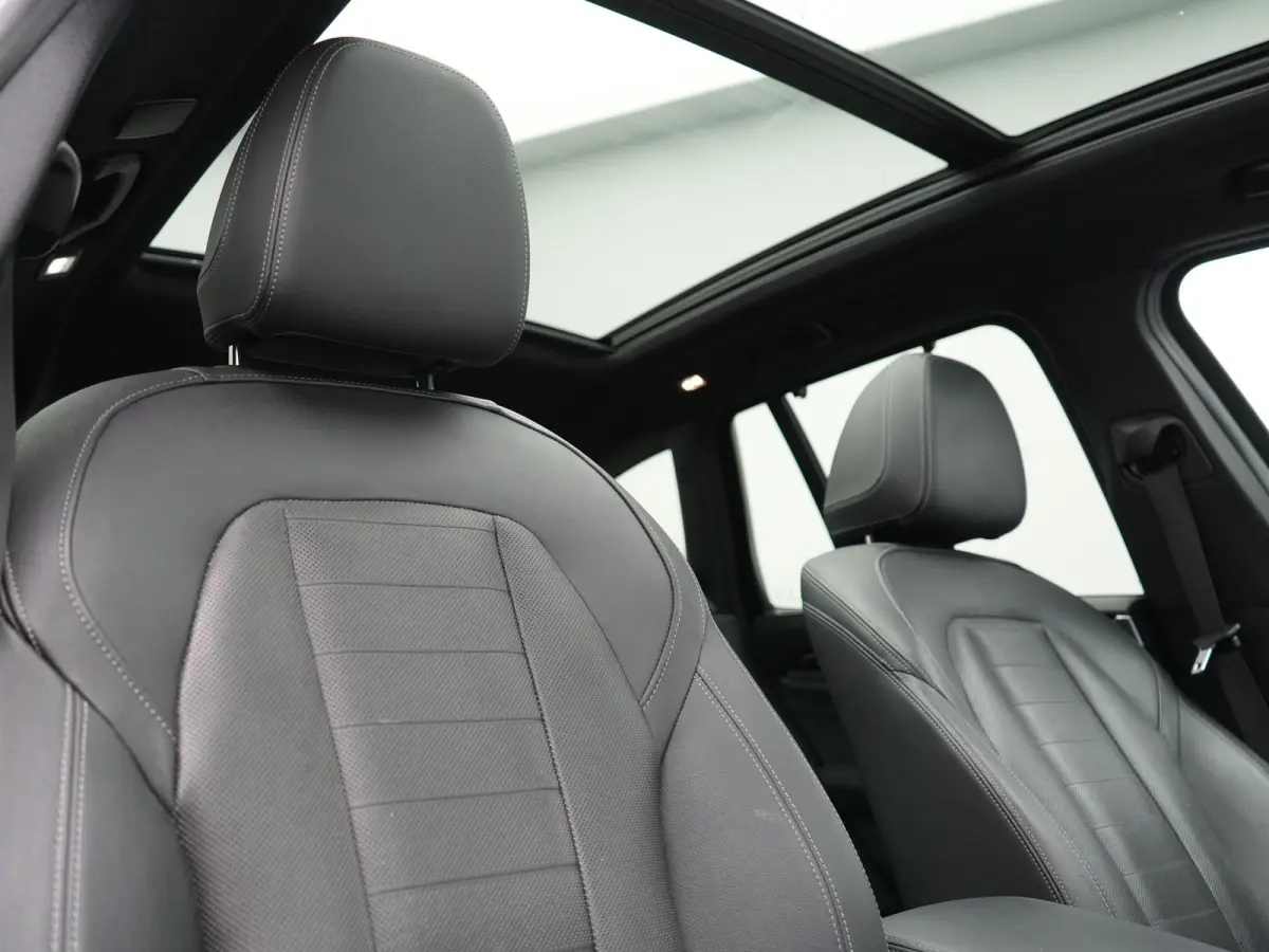 xDrive30e FACELIFT High Executive PHEV 293pk Dealer O.H | Trekhaak Af Fabriek | Panodak | Head Up | Adaptive Cruise | Camera | Laser LED | Hifi Audio | Lederen Sportstoelen Memory & Ventilat