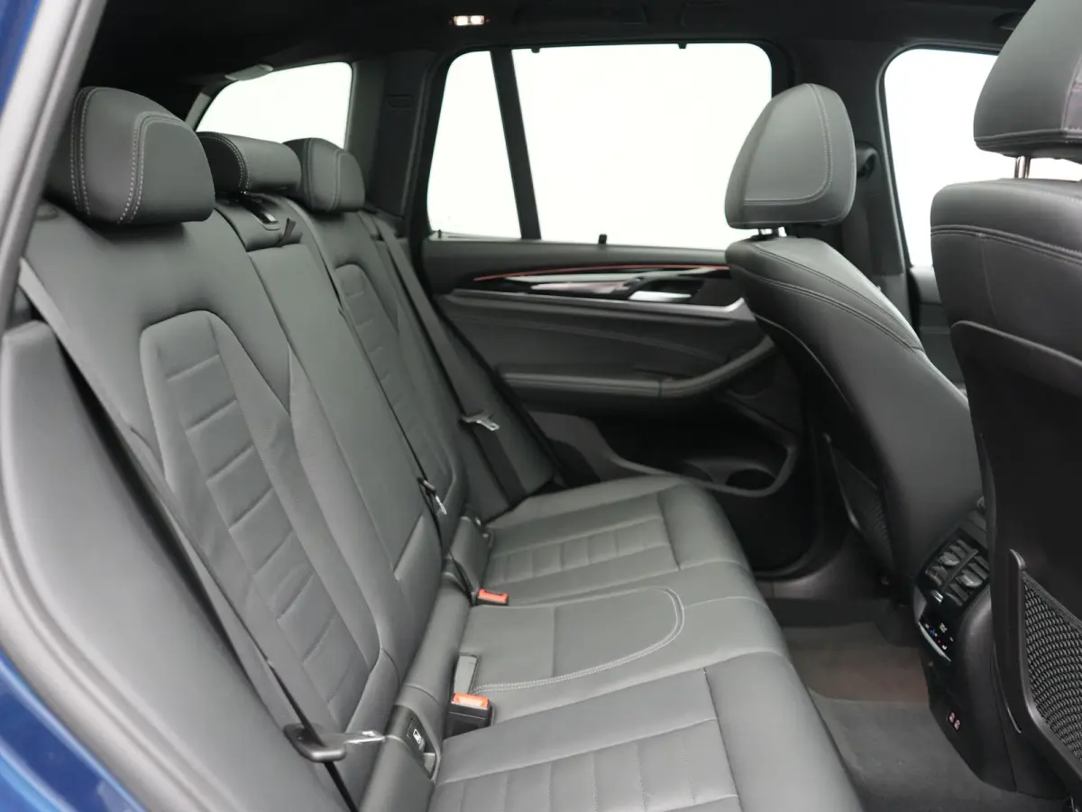 xDrive30e FACELIFT High Executive PHEV 293pk Dealer O.H | Trekhaak Af Fabriek | Panodak | Head Up | Adaptive Cruise | Camera | Laser LED | Hifi Audio | Lederen Sportstoelen Memory & Ventilat