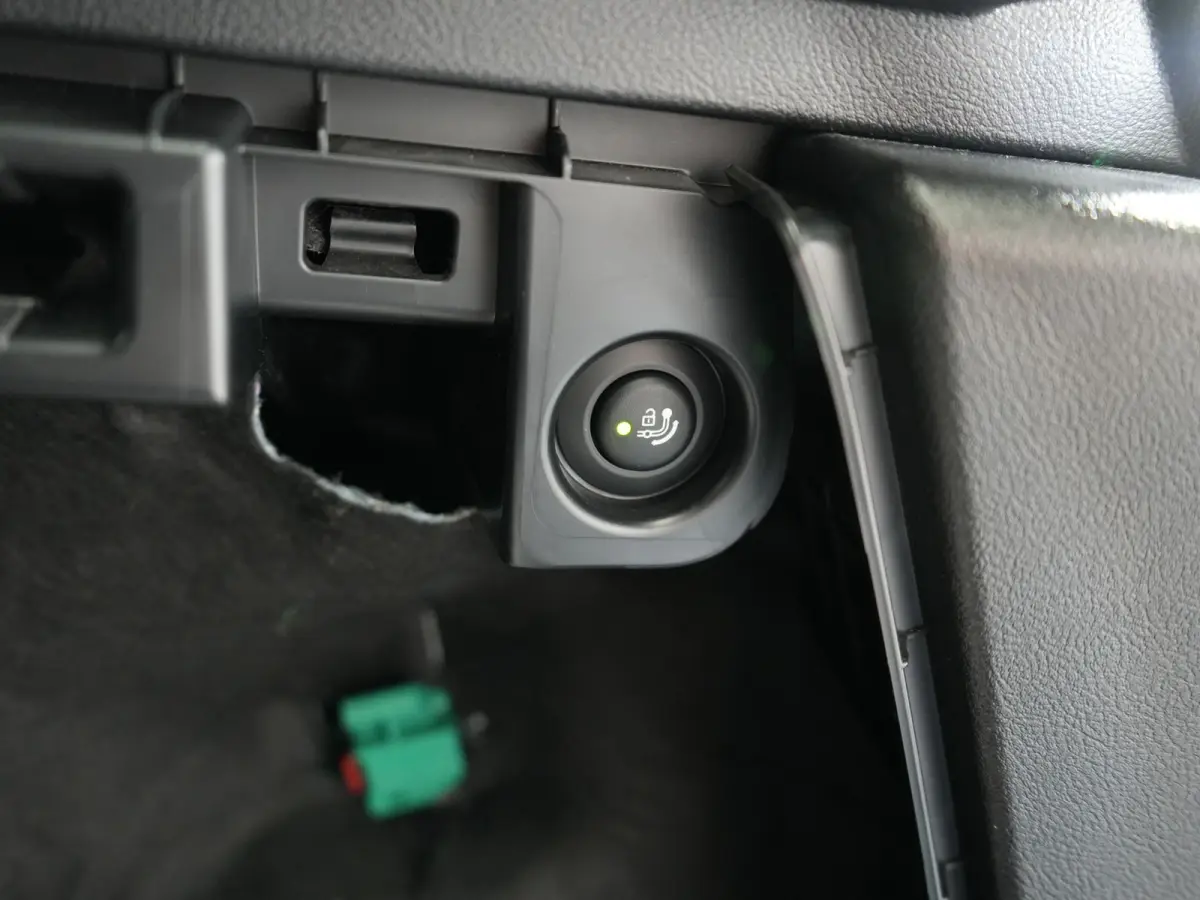 xDrive30e FACELIFT High Executive PHEV 293pk Dealer O.H | Trekhaak Af Fabriek | Panodak | Head Up | Adaptive Cruise | Camera | Laser LED | Hifi Audio | Lederen Sportstoelen Memory & Ventilat