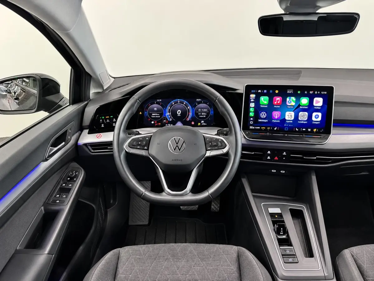 1.5 eTSI Life DSG Navigatie Apple Carplay Android Auto Parkeerhulp Adaptive Cruise Control Stoel- en stuurverwarming Sfeerverlichting Virtual Cockpit Climate Control