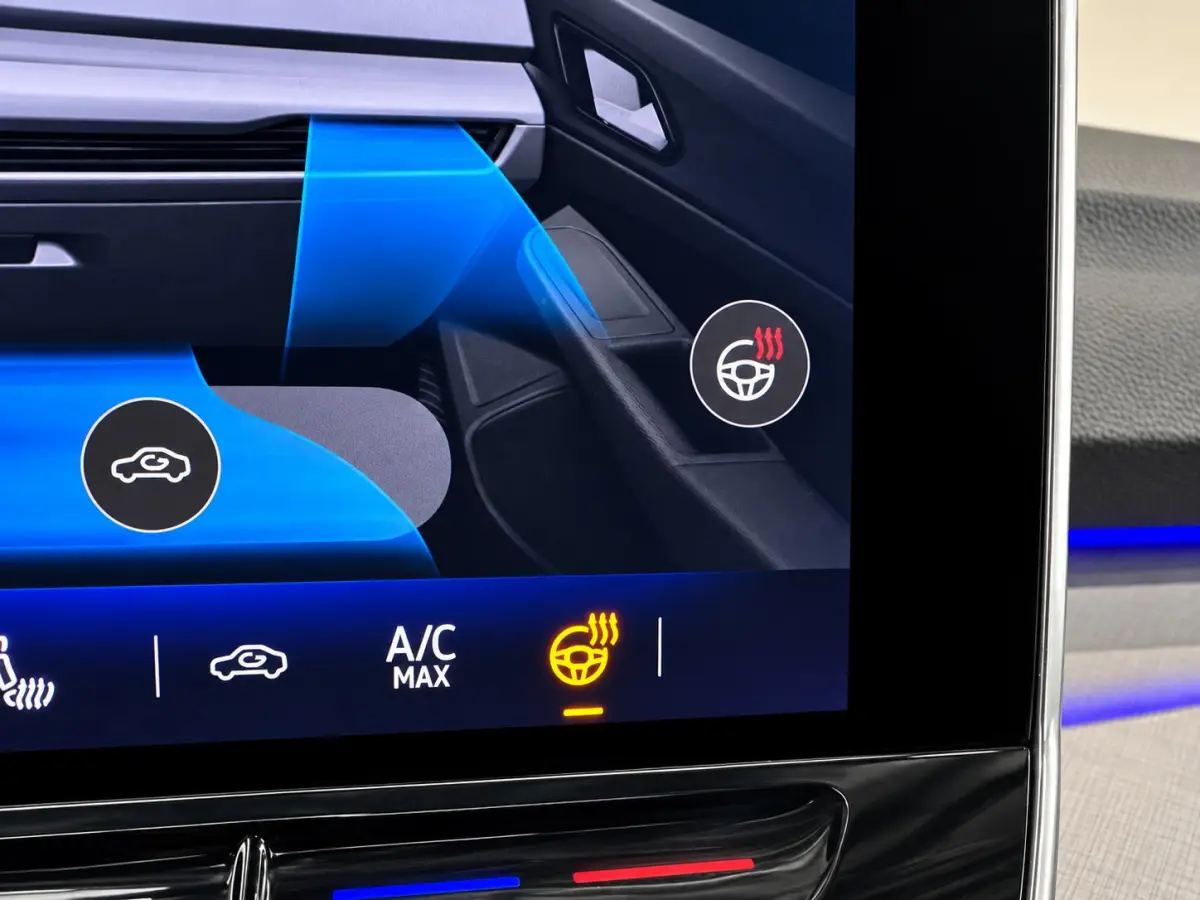 1.5 eTSI Life DSG Navigatie Apple Carplay Android Auto Parkeerhulp Adaptive Cruise Control Stoel- en stuurverwarming Sfeerverlichting Virtual Cockpit Climate Control
