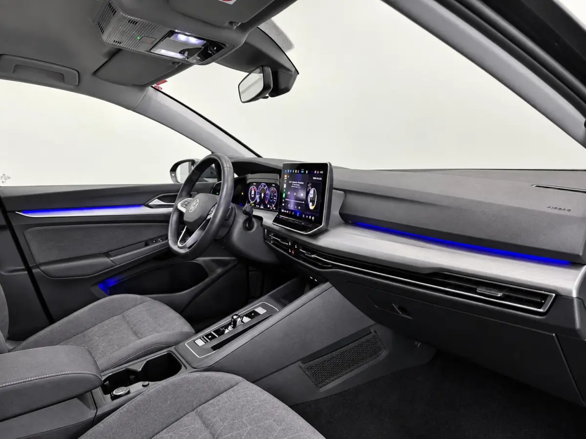 1.5 eTSI Life DSG Navigatie Apple Carplay Android Auto Parkeerhulp Adaptive Cruise Control Stoel- en stuurverwarming Sfeerverlichting Virtual Cockpit Climate Control