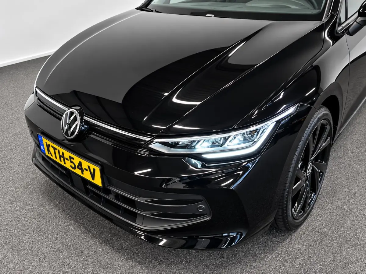 1.5 eTSI Life DSG Navigatie Apple Carplay Android Auto Parkeerhulp Adaptive Cruise Control Stoel- en stuurverwarming Sfeerverlichting Virtual Cockpit Climate Control