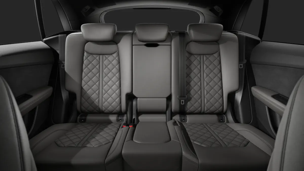 Pro Line S | Adaptive air suspension sport | Bang & Olufsen Premium 3D | Bekleding leder/alcantara incl. ruitstiksel en "S" logo