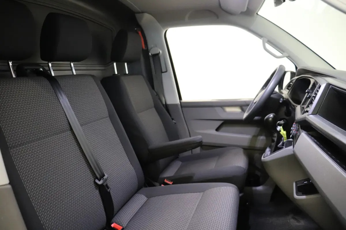 2.0 TDI 150PK Automaat EURO 6 - Airco - Navi - Cruise - €17.900,- Excl.