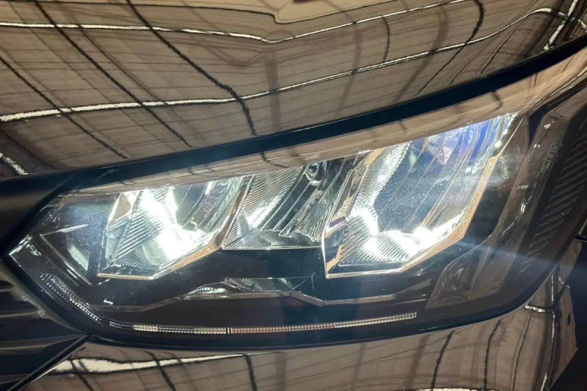 1.2 Hybrid 145 Style LED | Carplay | Parkeersensoren Achter | Cruise | Climate | Bluetooth | Airco (automatisch) | Apple Carplay/Android Auto|telefoonintegratie premium | Cruise control