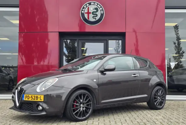 TwinAir Super | 18" velgen | Navigatie | Pack Veloce