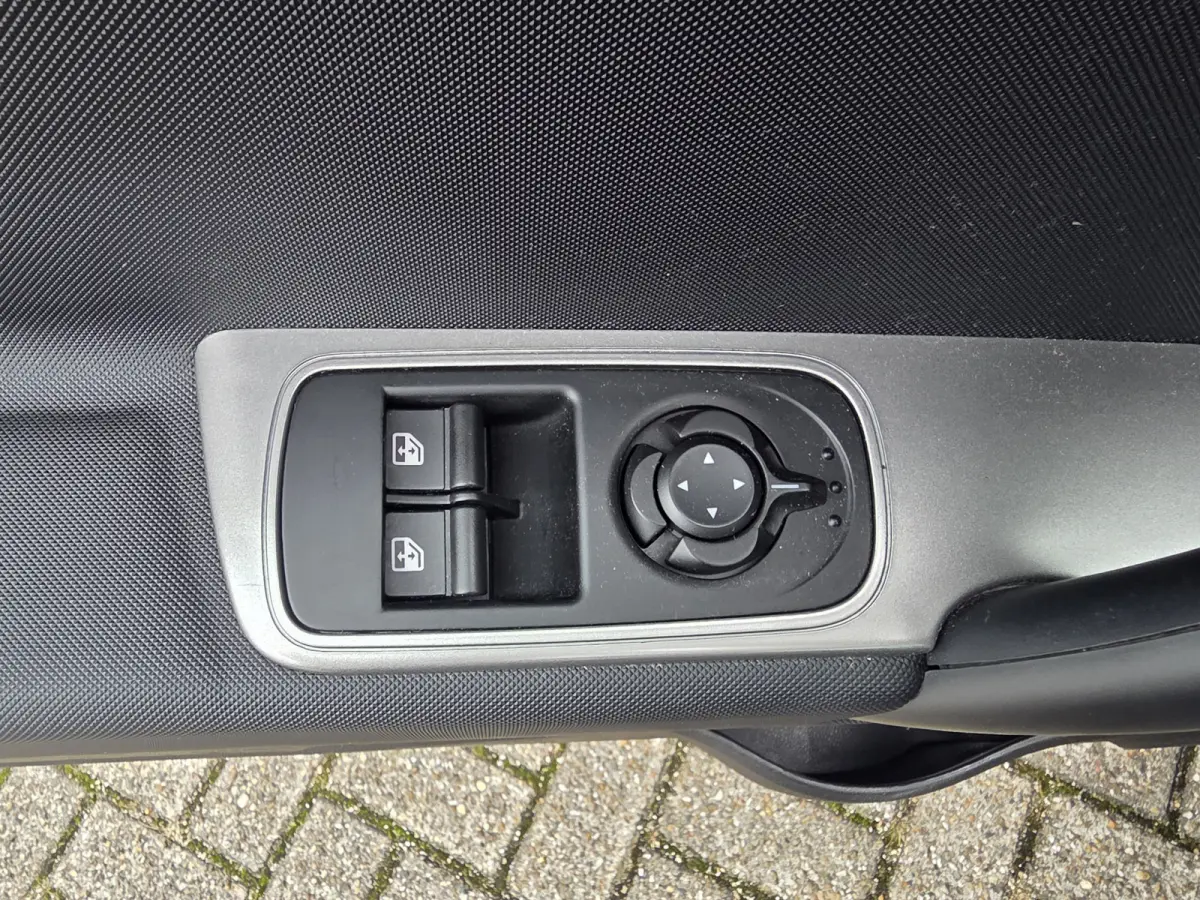 TwinAir Super | 18" velgen | Navigatie | Pack Veloce