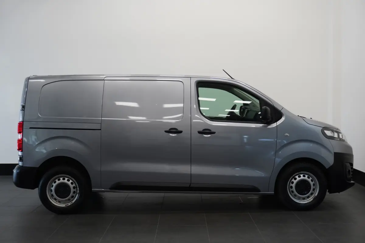 2.0 BlueHDI 120PK EURO 6 - Airco - Navi - Cruise - €11.900,- Excl.