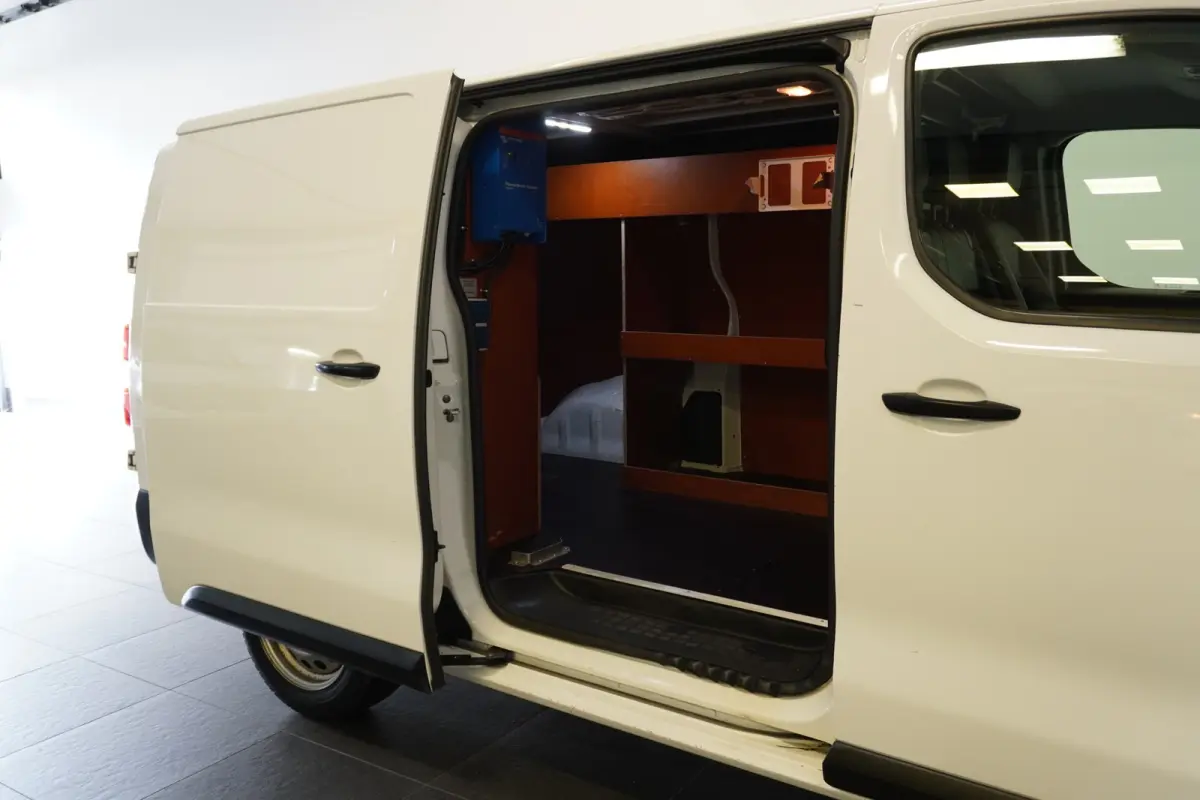 2.0 BlueHDI 180PK Automaat L3 EURO 6 - Airco - Navi - Cruise - €15.900,- Excl.