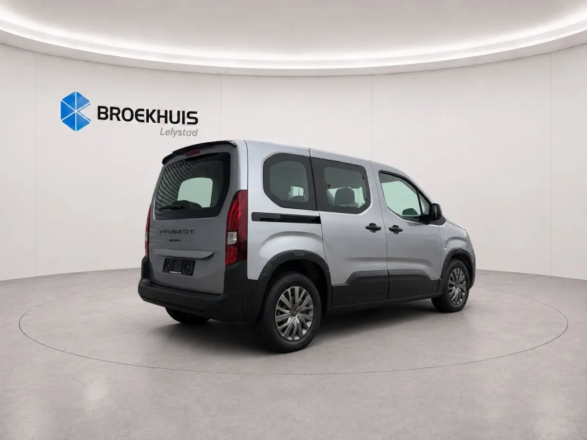 Rifter EV 50KWH 136PK L1 ALLURE / NAVI / AIRCO / LED / PDC / CAMERA / WINTERPAKKET / UNIEK !!