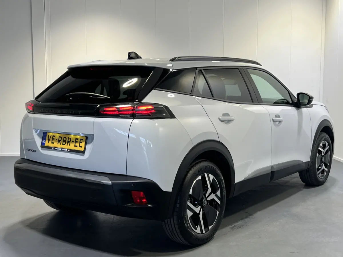 EV Allure Avantage 54 kWh | SoH 97% | Achteruitrijcamera | Android/Apple Carplay | LM Velgen 17" | PDC Voor en Achter | Cruise Control | Bluetooth | DAB | Airco |