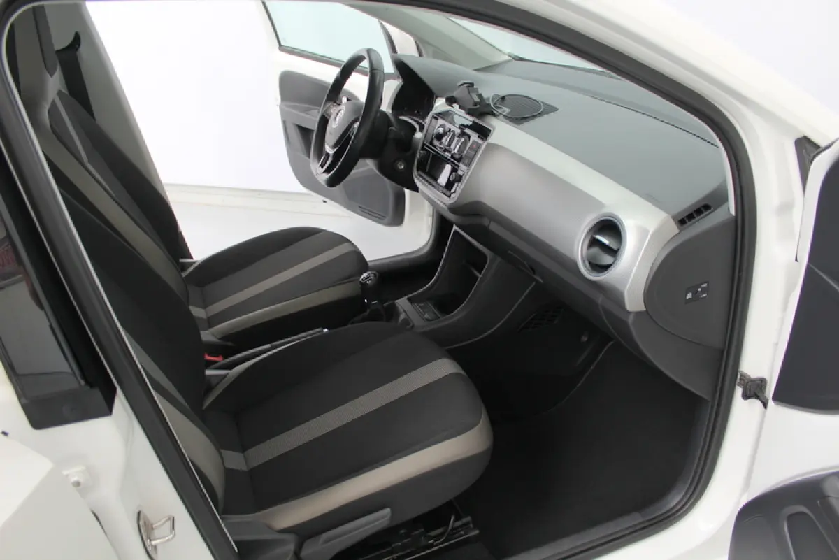 Up! 1.0 BMT high up! 60PK, AIRCO | CRUISE CONTROLE | ELEC-RAMEN/SPIEGELS | PARKEERSENSOREN | CAMERA