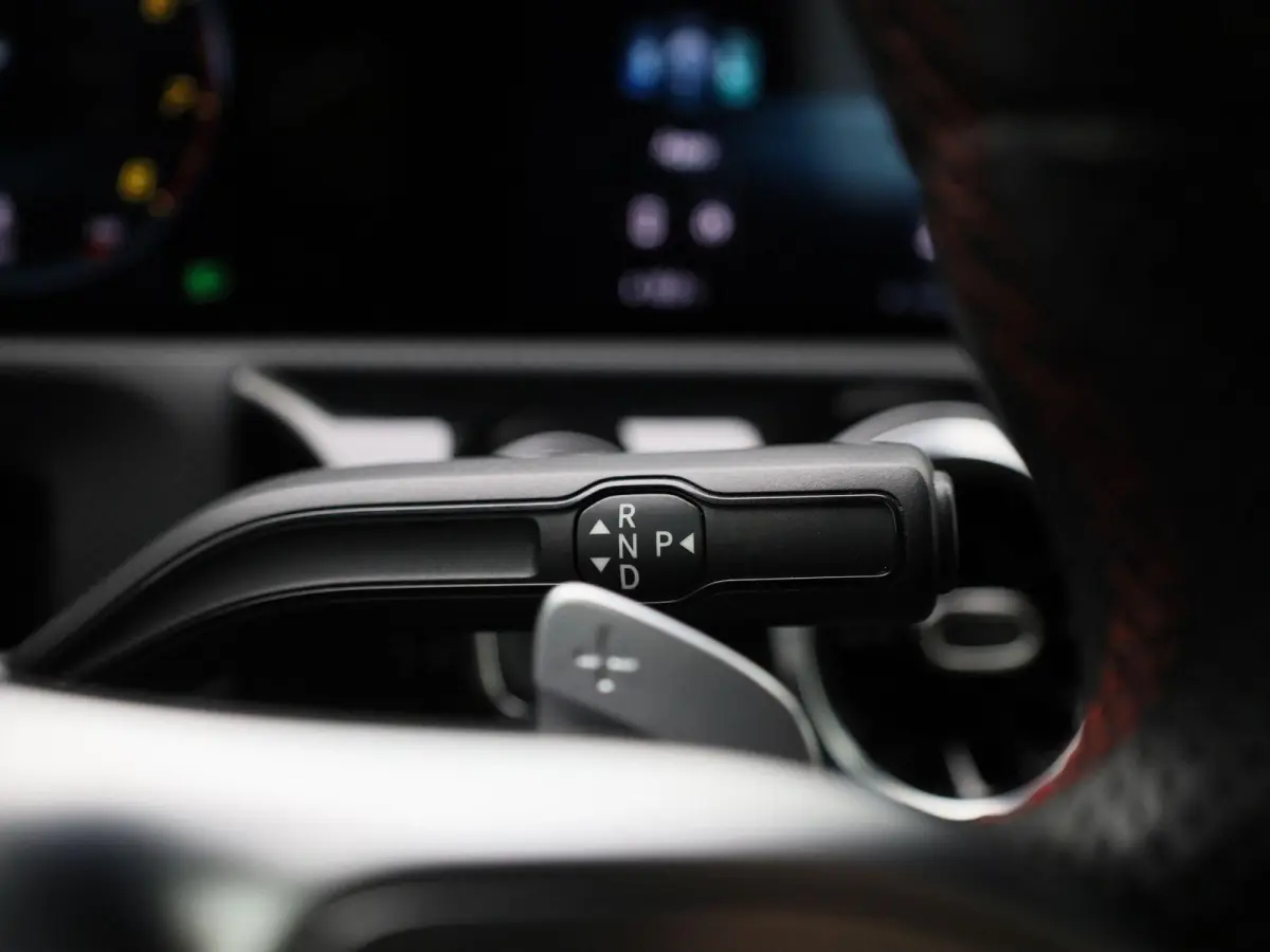 180 Business Solution AMG | Automaat | Panorama dak | DAB | Navigatie | Half-Leder | Virtual cockpit | Bluetooth | Parkeer sensoren | Stoel verwarming | Cruise Control | Lichtmetalen Velgen 