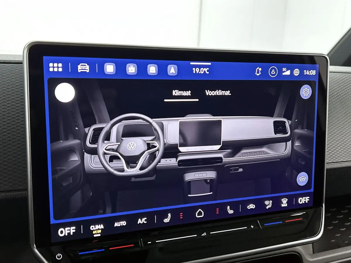 Bulli Limited Edition 286PK | Climatric Airco | Trekhaak | Stoelverwarming | Draadloos Apple Carplay/ Android Auto | DAB+ | Achteruitrijcamera inclusief 360 graden | Diefstalalarm | Navigati