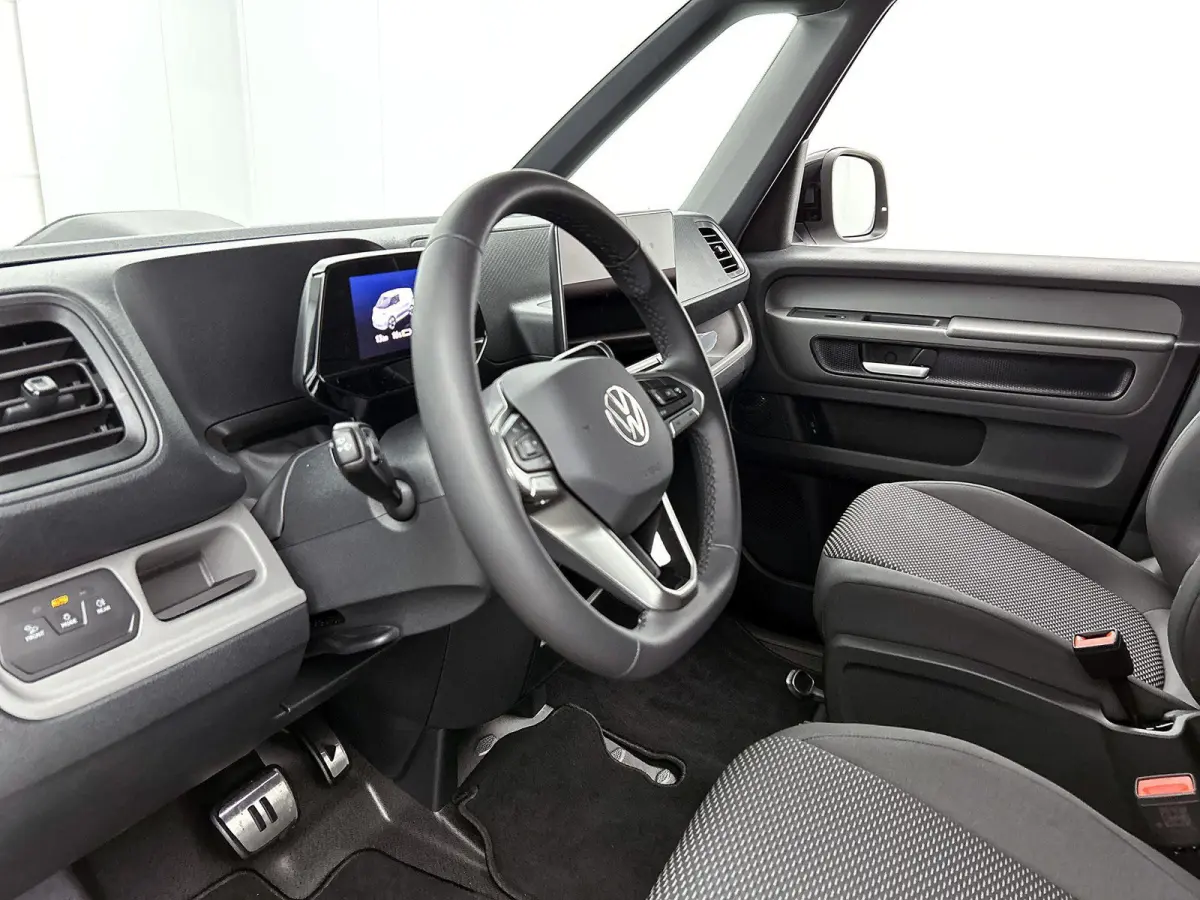 Bulli Limited Edition 286PK | Climatric Airco | Trekhaak | Stoelverwarming | Draadloos Apple Carplay/ Android Auto | DAB+ | Achteruitrijcamera inclusief 360 graden | Diefstalalarm | Navigati