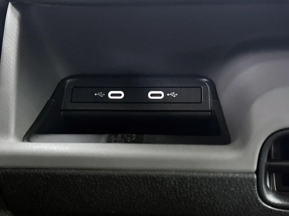Economy Limited Edition 286PK | Navigatie | Airco | Trekhaak | Multifunctioneel stuur | Adaptive cruise control | Achteruitrijcamera | DAB+ |