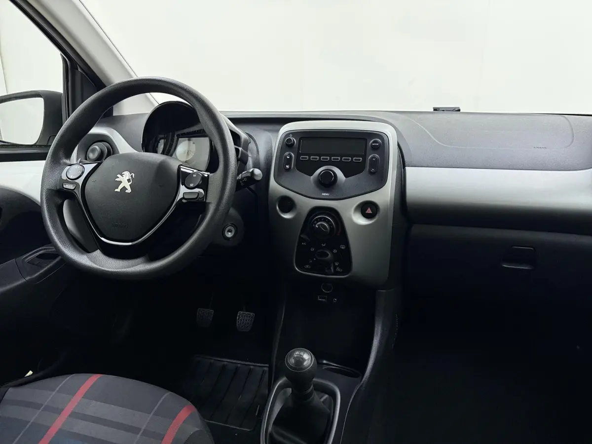 1.0 e-VTi Active | Airco | Parkeersensoren | Multifunctioneel Stuurwiel | Isofix |