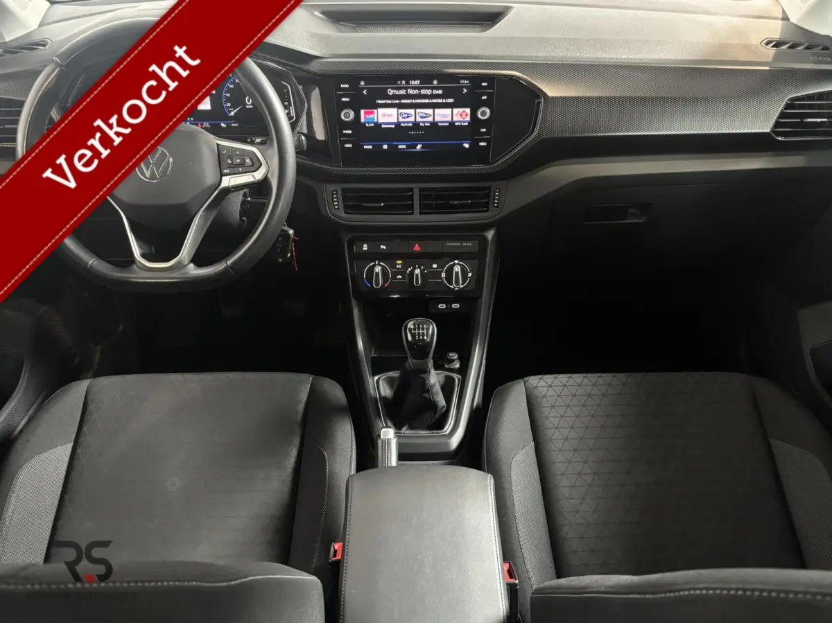 1.0 TSI 110 pk Life | CarPlay | ACC | Airco | Virtual | PDC | 1e Eig | Org NL |