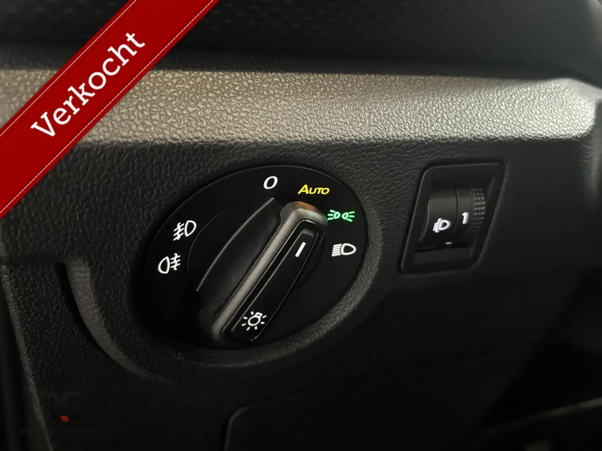 1.0 TSI 110 pk Life | CarPlay | ACC | Airco | Virtual | PDC | 1e Eig | Org NL |