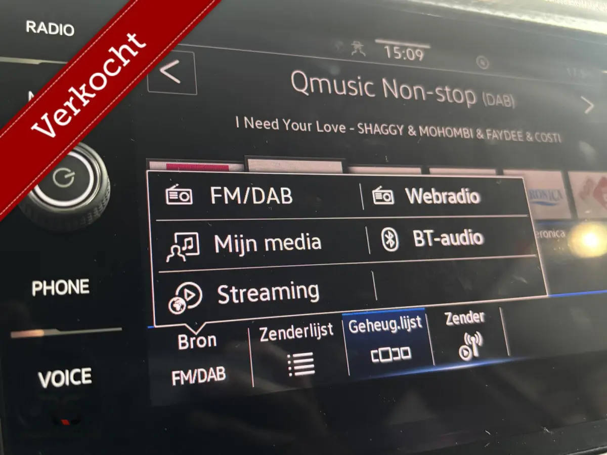 1.0 TSI 110 pk Life | CarPlay | ACC | Airco | Virtual | PDC | 1e Eig | Org NL |